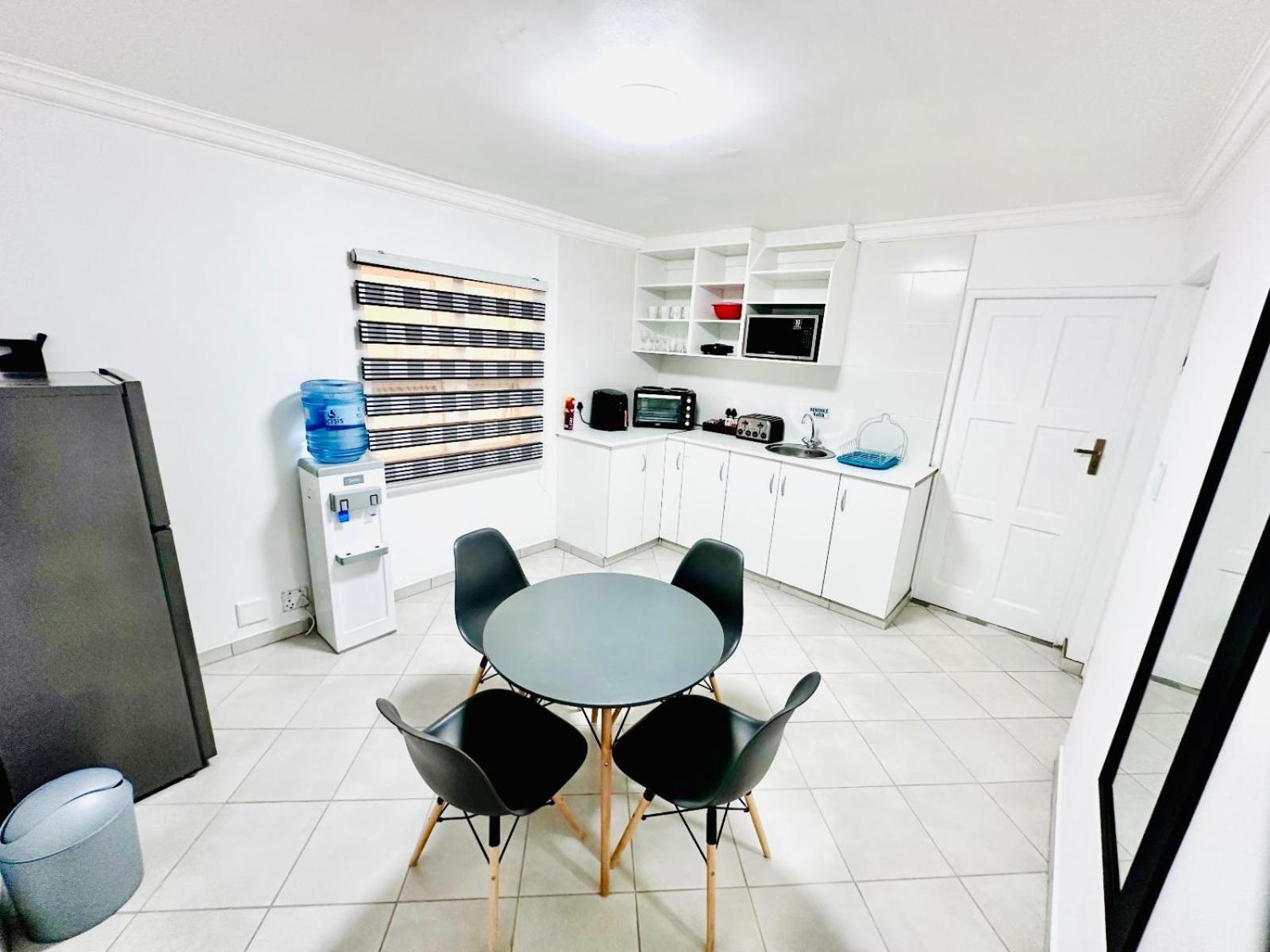 Hotel Vibes Cape Town Plattekloof Room photo